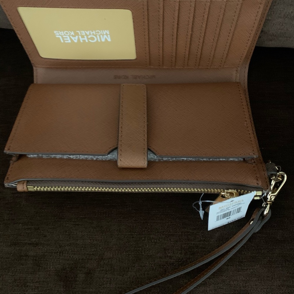 MICHAEL KORS CROSSBODY/DOUBLE ZIP WRISTLET… - Picture 13 of 16